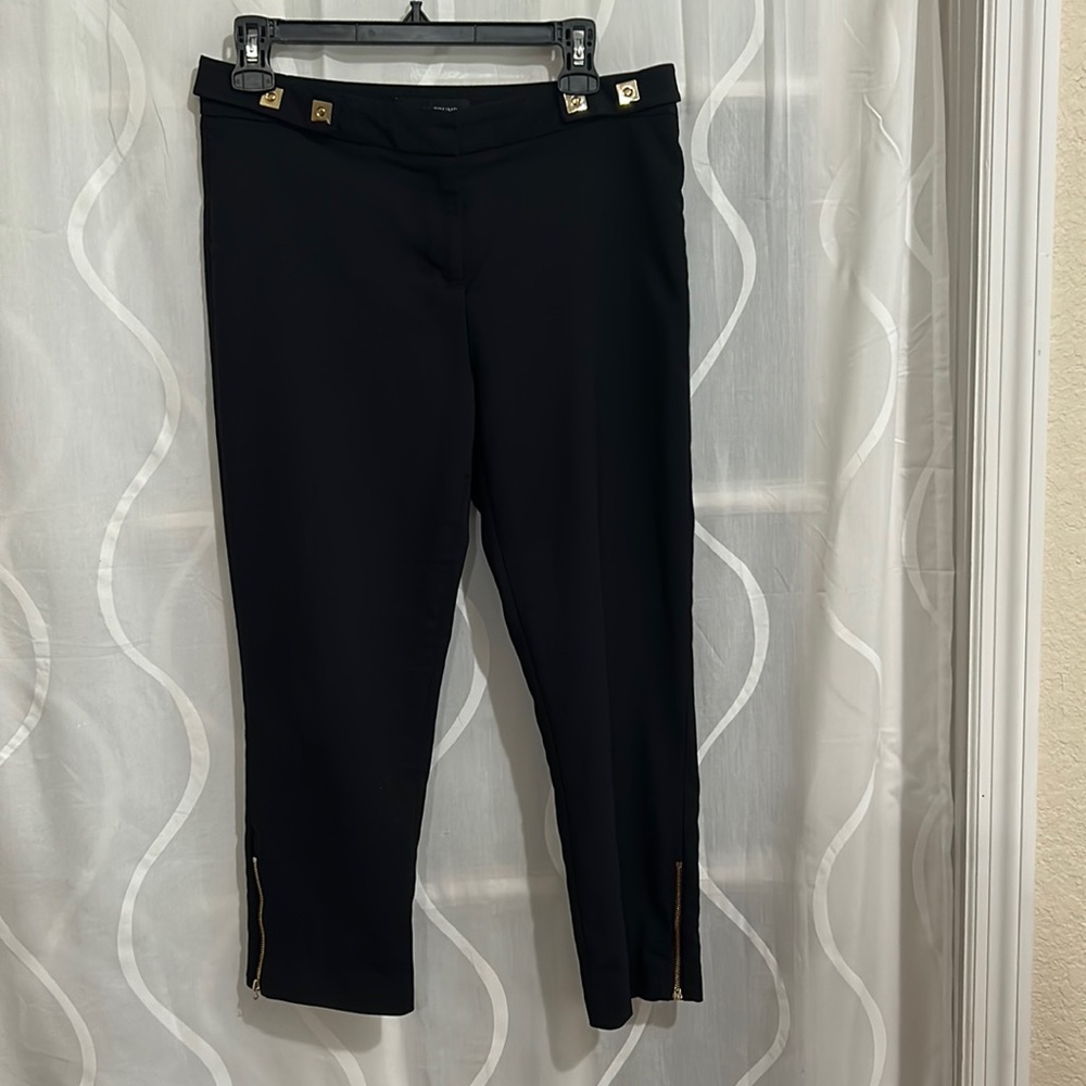 Ivanka Trump, Black, Cropped Pants, Size 6